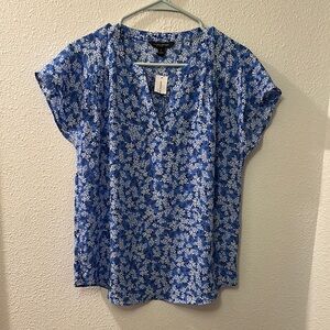 Banana Republic Factory Blue and White Patterned Blouse